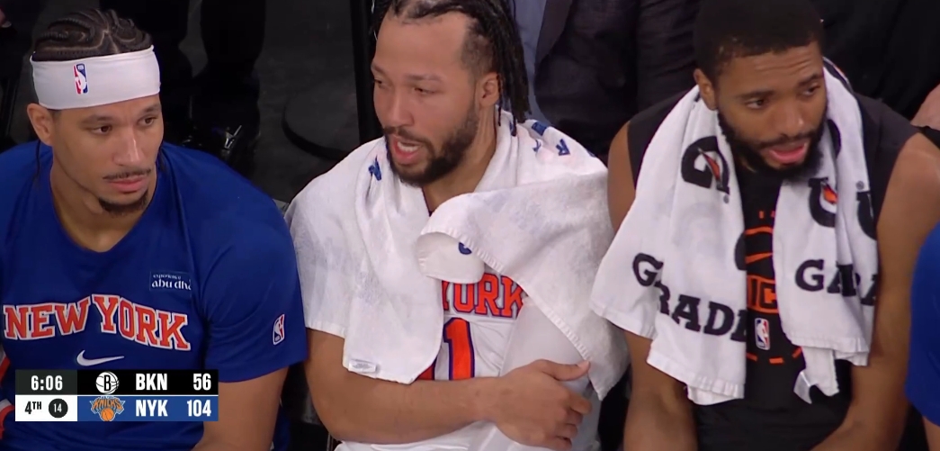 脸都不要了!篮网末节打了一半依旧0分 落后尼克斯48分了!